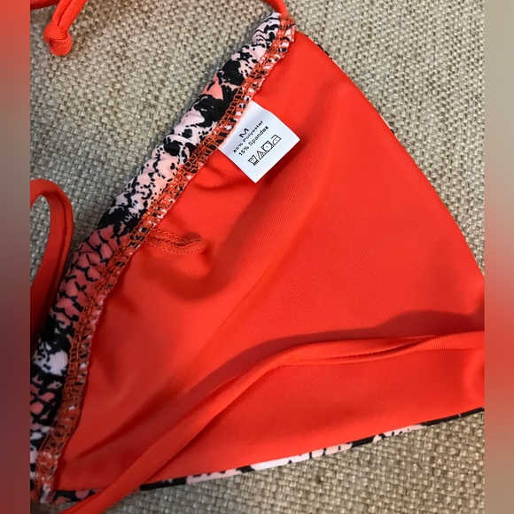 Orange snake skin bikini - Picture 3 of 5